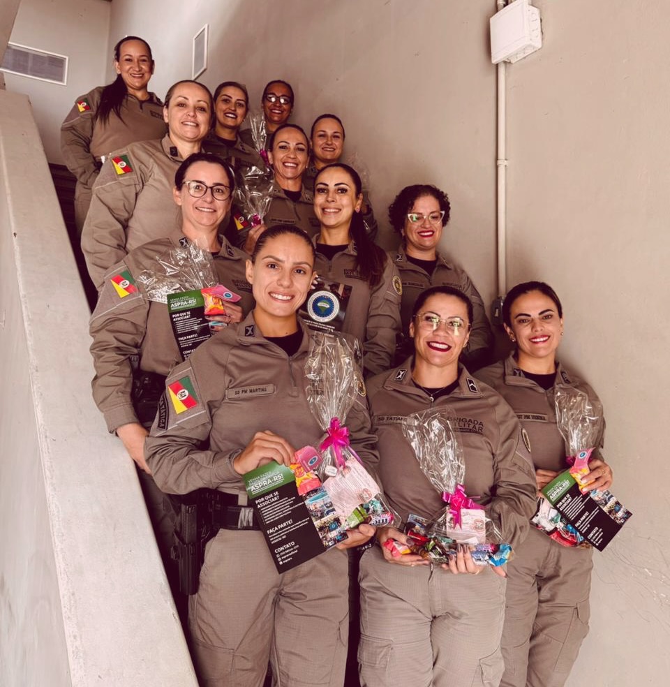 ASPRA-RS presente em ação do 6º BPM pelo Dia da Mulher